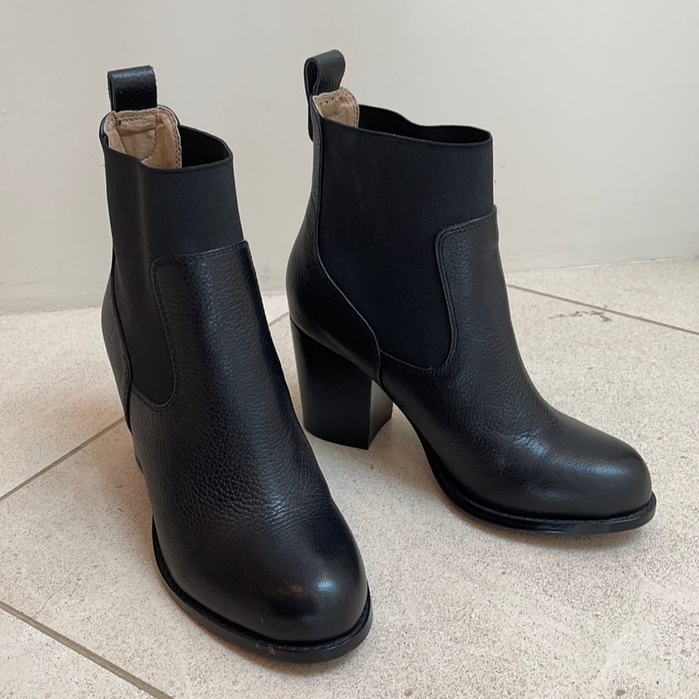 Splendid ankle bootie sz 6 like new